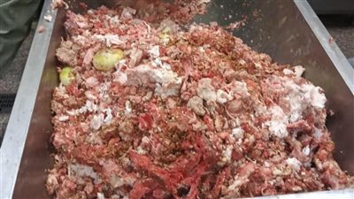 تموين المنوفية يضبط كميات لحوم وفول غير صالحة و136 مخالفة للمخابز والأسواق