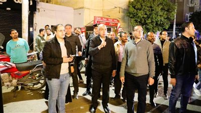 محافظ المنياعلى رأس حملة لرفع الإشغالات بحي شمال.. تحرير محاضر بيئةويغلق مقهى دون ترخيص 