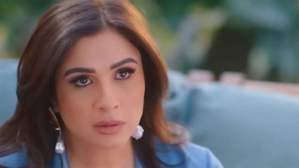 ياسمين عبد العزيز 