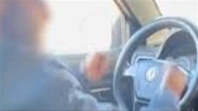 فتاة تتهم سائق توصيل بدهسها في العجوزة بسبب خلاف على الأجرة