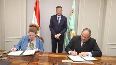 وزير الزراعة يشهد توقيع مذكرة تفاهم بين 