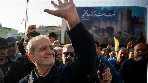 ترامب يتحدث عن صعوبة اسقاط النظام الإيراني