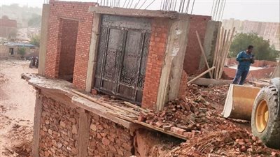 محافظ أسوان يوجه بإزالة تعديات على أراضي الدولة بالصداقة الجديدة ضمن الموجة 28