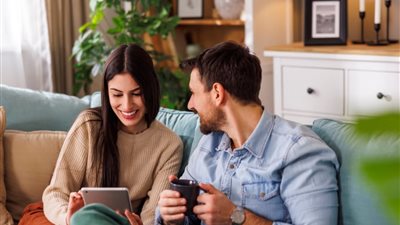 الشراكة بين الأزواج قد تمتد إلى البكتريا والميكروبات المختلفة