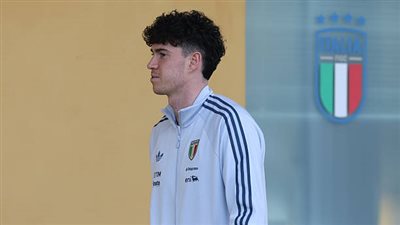 برشلونة يترقب موقف باستوني.. وإنتر يحدد سعر التخلي عن مدافعه