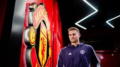 دي ليخت يسابق الزمن للعودة.. هدفه المونديال ومنافسة شرسة في يونايتد وهولندا