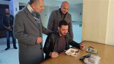 جولة مفاجئة لرئيس جامعة دمياط بالمدينة الجامعية لمتابعة الخدمات