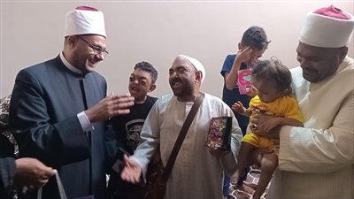 بعد التعليقات المسيئة.. وزير الأوقاف يدعم مواطن أسوان: كرامة الإنسان أولا