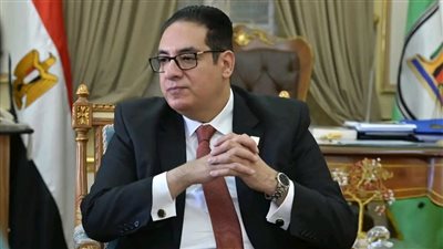 رئيس جامعة القاهرة يوجه بمراعاة تأخر الطلاب في امتحانات الميدتيرم