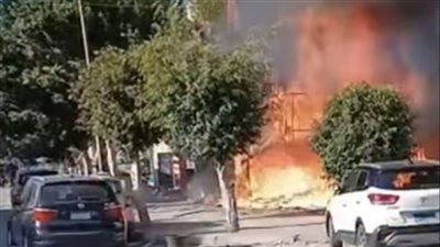 جانب من الحريق 