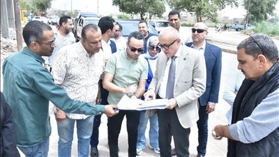 «محافظ الأقصر» يتفقد مستوى الخدمات بمشروعات البنية التحتية في مدينة الأقصر