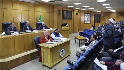 محافظ المنيا يشدد على ترشيد الكهرباء مع ضمان أمن الطرق