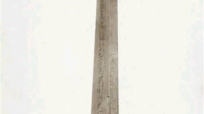 صورة نادرة لمسلة سنوسرت الأول من منطقة المسلة بالمطرية سنة 1880