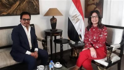 وزيرة الثقافة ومحمد رياض