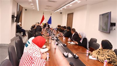 محافظ دمياط يلتقى أعضاء مجلس أمناء مدينة دمياط الجديدة لبحث عددمن الملفات