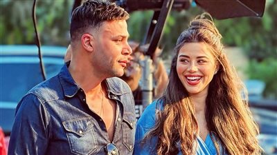 بهذه الطريقة.. محمد إمام يروج لفيلم صقر وكناريا مع يارا السكري