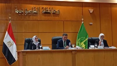 محافظ القليوبية يترأس أول اجتماع تنفيذي ويؤكد استعدادات شاملة لاستقبال شم النسيم وأعياد الربيع