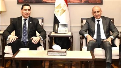 وزيرا الرياضة والتعليم 