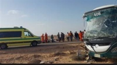 حادث إنقلاب أتوبيس أعلى طريق قنا سوهاج 