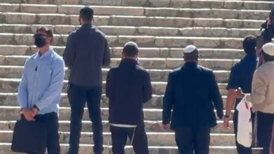 بن غفير ومجموعة من المستوطنين يقتحمون المسجد الأقصى