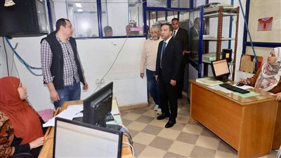 محافظ المنوفية في جولات مفاجئة للتأمينات والمجلس الطبي.. وإزالات فورية للتعديات بالمراكز