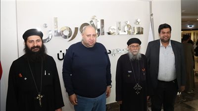 وفد كنيسة القديس موريس يزور مستشفى شفاء الأورمان بالأقصر لدعم مرضى الأورام في عيد القيامة...صور
