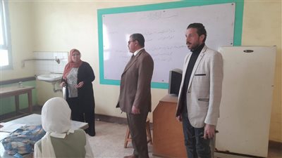 مدير تعليم شبين القناطر يتفقد المدارس ويؤكد الالتزام بالتقييمات والانضباط المدرسي...صور