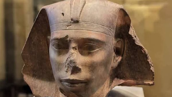 هرم جد إف رع في أبو رواش