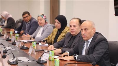 محافظ دمياط يرأس اجتماعًا لمتابعة تنفيذ توصيات مؤتمر 
