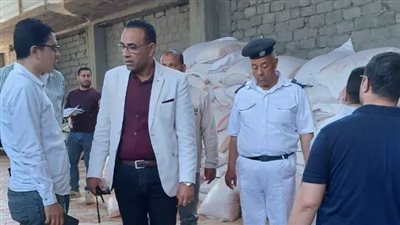 تفاصيل ضبط كيان يحول العلف الحيواني لدقيق صويا فاسد بالشهداء