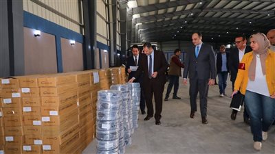 محافظ دمياط يتابع دعم منظومتي الإنارة والنظافة بمعدات جديدة