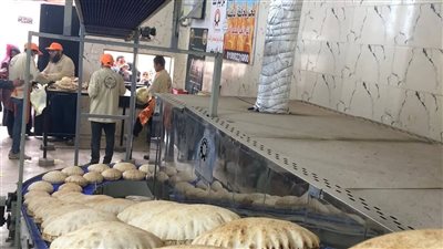 محافظ الدقهلية يتابع انتظام العمل بمخبز المحافظة بالمنصورة