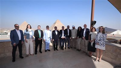 لقاء شريف فتحي ووفد DRV بالأهرامات: تعزيز الترويج للمقصد المصري وجذب مزيد من السياحة الألمانية