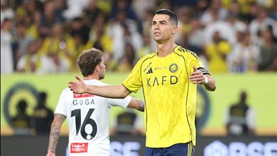 موقف رونالدو يثير الجدل قبل قمة النصر والأهلي في الدوري السعودي