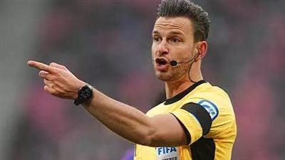 الألماني شلاجر حكمًا لمواجهة بيراميدز والأهلي في الدوري غدًا