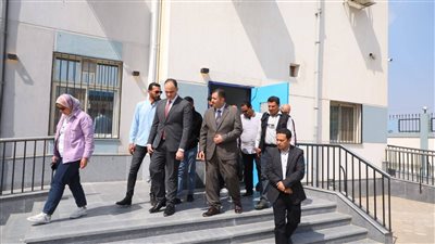 محافظ دمياط يتابع مشروعات حياة كريمة بتفقد الوحدة الصحية بتفتيش ثان بكفرسعد 
