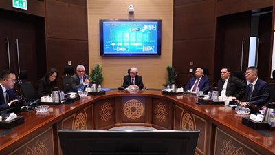 نائب رئيس الوزراء يبحث مع شركات صينية ضخ استثمارات بمليارات الدولارات 