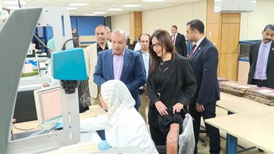 وزيرة الثقافة تتفقد دار الكتب والوثائق القومية وتتابع جهود رقمنة التراث...صور
