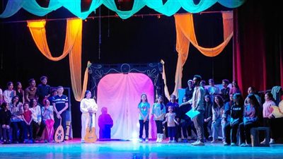 العرض المسرحي البروفة