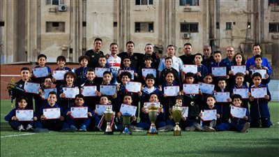 احتفالية مميزة لتكريم فرق قطاع المدرسة الأساسية 