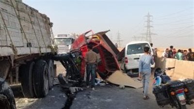 مصرع وإصابة 14 شخصًا في انقلاب ميكروباص على الطريق الصحراوي الغربي بالمنيا