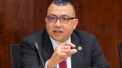 أمين الصندوق المساعد بنقابة المهندسين يعقد اجتماعا موسعا مع مديري الإدارات لبحث تطوير الأداء وتذليل العقبات