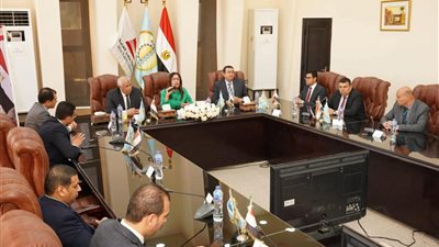 وزيرة الثقافة 