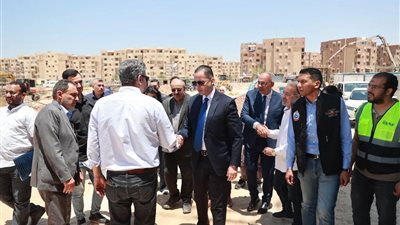 جولة تفقدية مكثفة لنائب وزير الصحة لمستشفيات الفيوم 