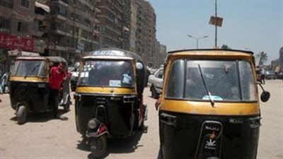 بحوزتهم أسلحة نارية.. سقوط تشكيل عصابي تخصص في سرقة «التكاتك» والموتوسيكلات بالمنيا