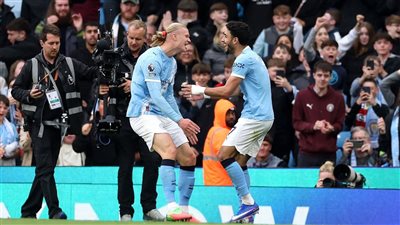 الدوري الإنجليزي..عمر مرموش يسجل في فوز مانشستر سيتي لمطارد أرسنال