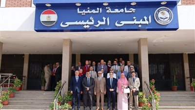 رئيس جامعة المنيا يستقبل فرق لجان المراجعة الخارجية لضمان جودة التعليم والاعتماد