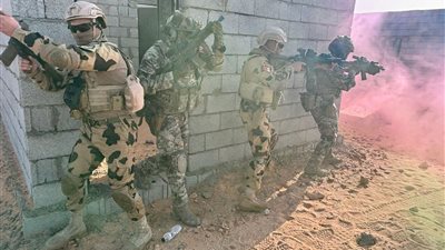 المتحدث العسكرى: قوات الصاعقة تشارك فى فعاليات التدريب متعدد الجنسيات بدولتى ليبيا وكوت ديفوار