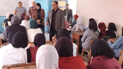 انطلاق اليوم الثاني من القوافل التعليمية للمراجعات النهائية لطلاب الإعدادية بشبين القناطر...صور