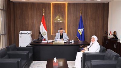 محافظ دمياط يلتقي مدير مديرية التموين الجديدة بعد توليها مهام العمل